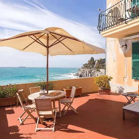 Il Castello: Sunny In Front Of The Sea * בוליאסקו